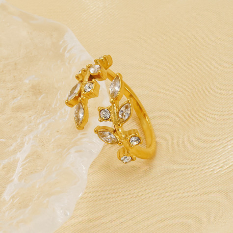 Bague dorée feuilles et zircons