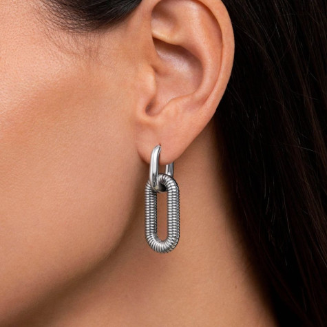 Boucles d'oreilles argentées maillons modernes